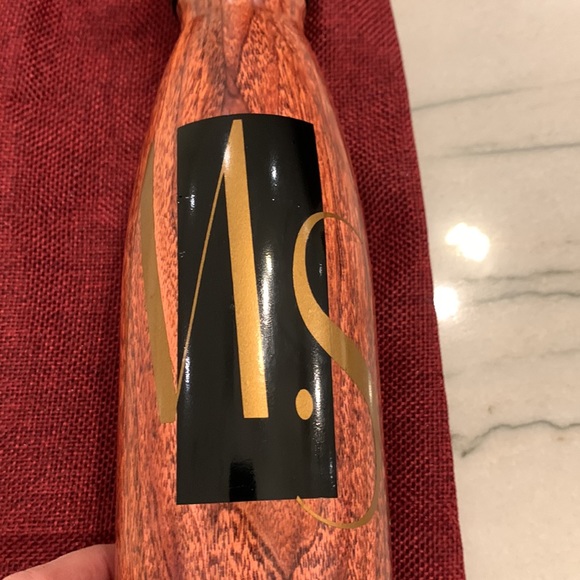 NWT Manna 17oz. Water Bottle - Monogrammed M.S. Vouge Brown Wood - Picture 4 of 13